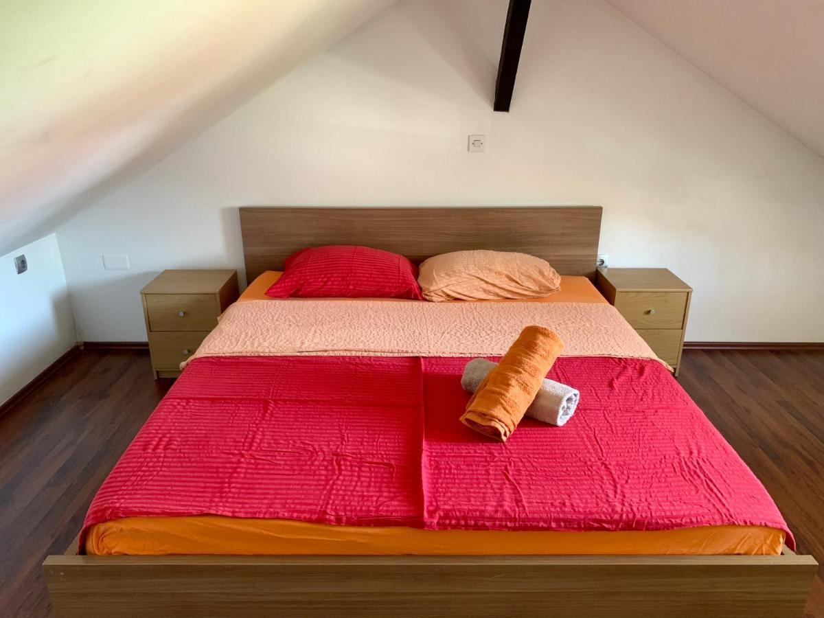Отель Peachy House Bezigrad Любляна Экстерьер фото